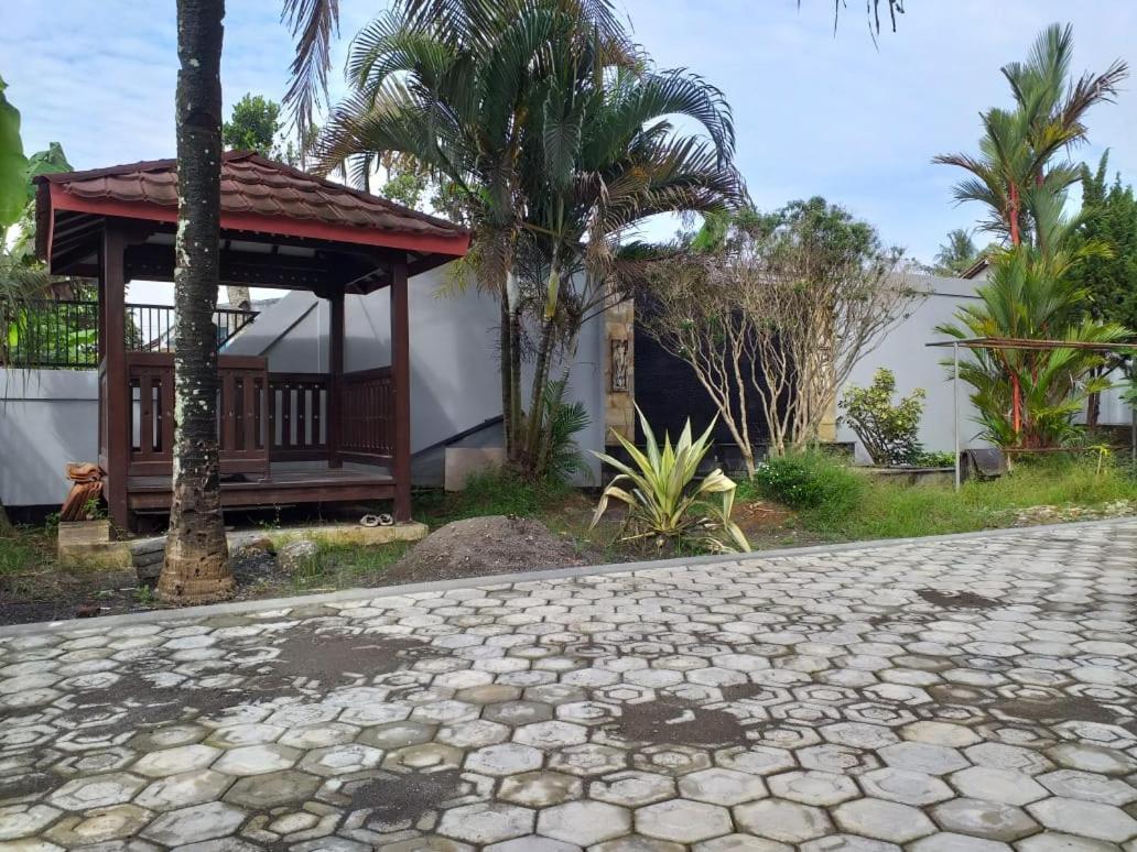 Oemah Sadewa Homestay Cilacap Luaran gambar